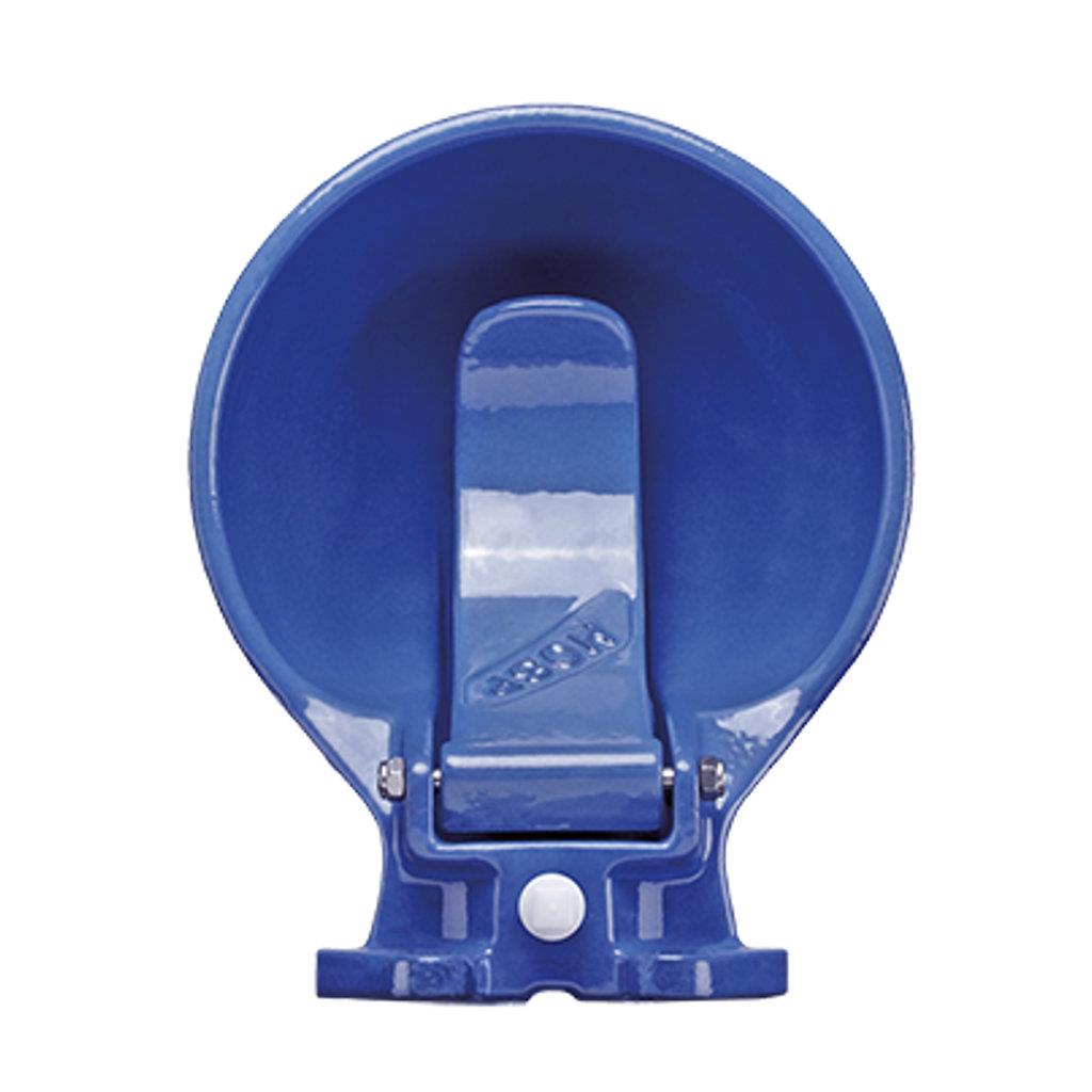 Hosp Allweiler Tränkebecken »L 5« an Pfosten und Wasserleitungen