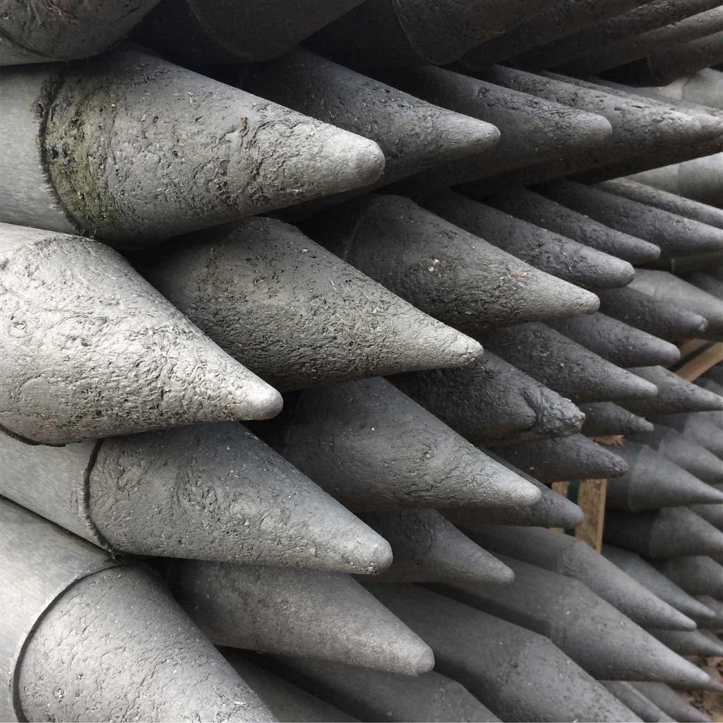 165 x Recyclingpfähle »Rund« 1,50m 4,5cm Palette