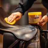 Sattelseife »B&E®« zur Sattelpflege · 500ml